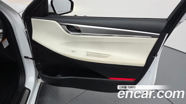 Hyundai Grandeur 2023 — photo 14