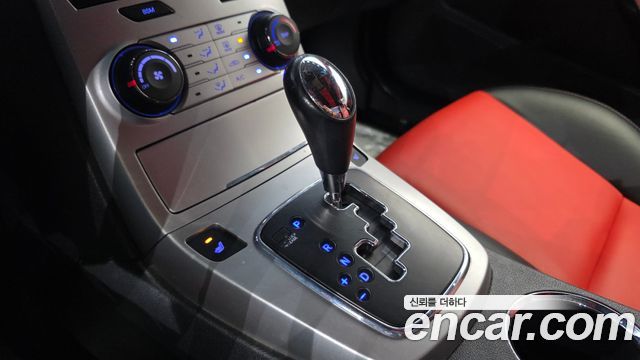 Hyundai Genesis 2010 — photo 9