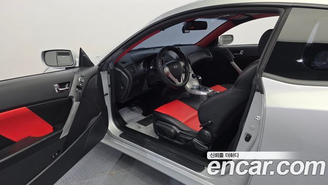 Hyundai Genesis 2010 — photo 10