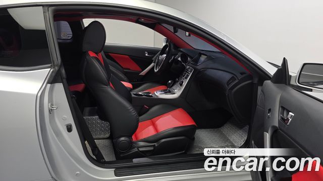 Hyundai Genesis 2010 — photo 11