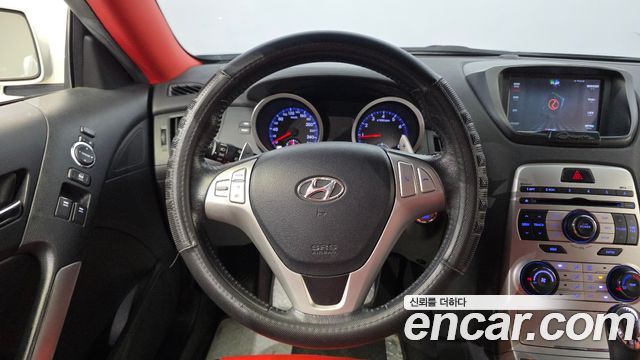 Hyundai Genesis 2010 — photo 13