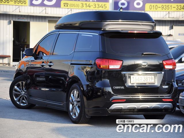 Kia Canival 2018 — photo 6