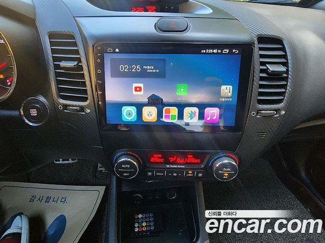 Kia K3 2014 — photo 7