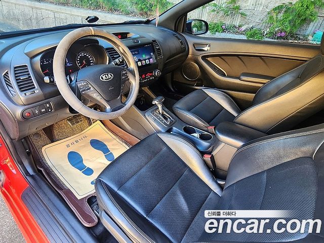 Kia K3 2014 — photo 13