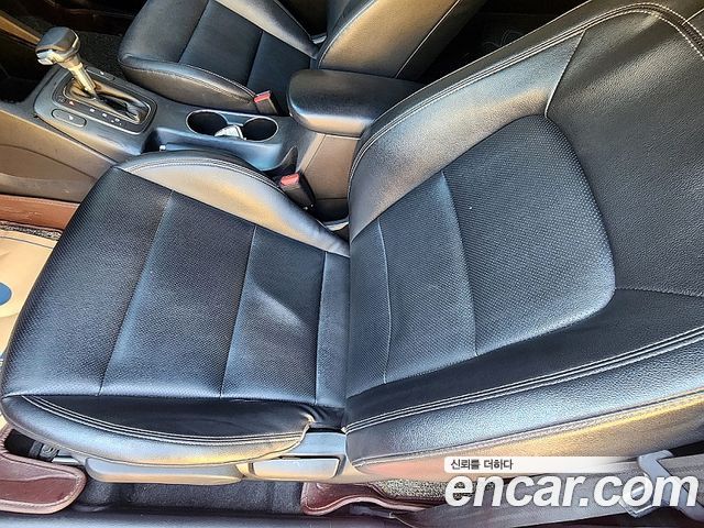 Kia K3 2014 — photo 15