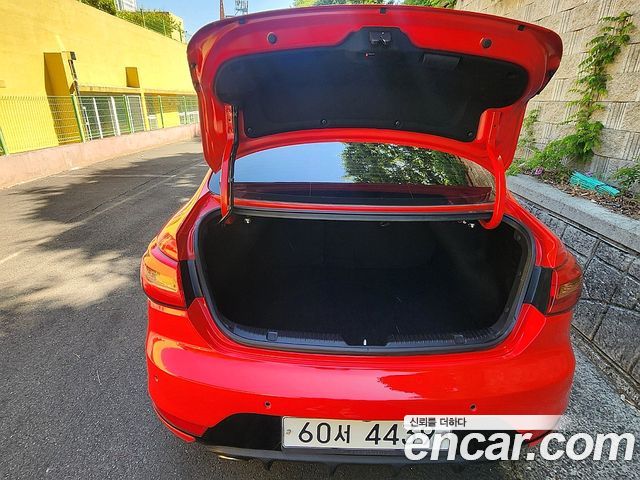Kia K3 2014 — photo 17