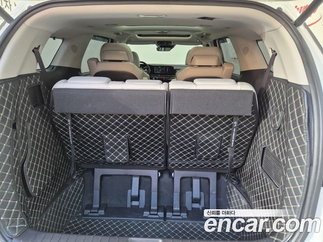 Kia Canival 2021 — photo 7