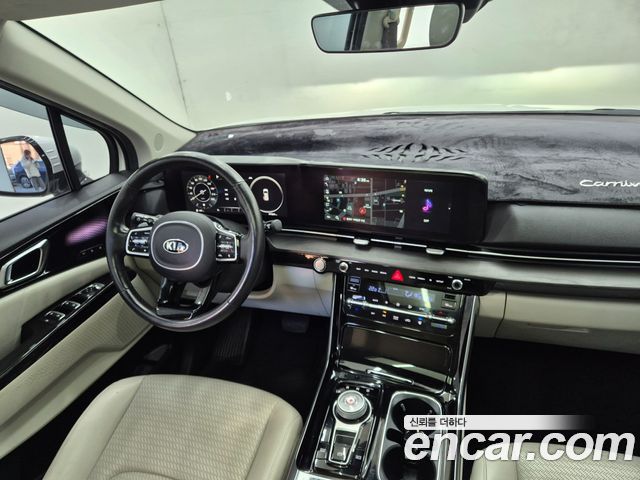 Kia Canival 2021 — photo 10