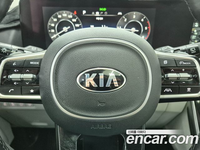 Kia Canival 2021 — photo 15