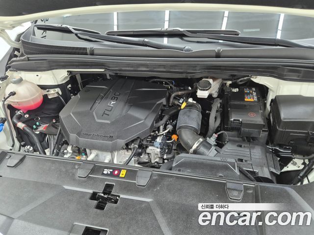 Kia Canival 2021 — photo 19