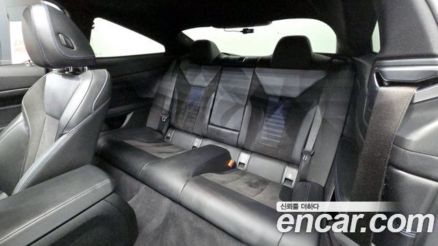 BMW 4-Series 2022 — photo 18