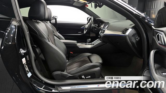 BMW 4-Series 2022 — photo 16