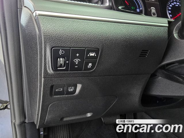 Kia K5 2023 — photo 12