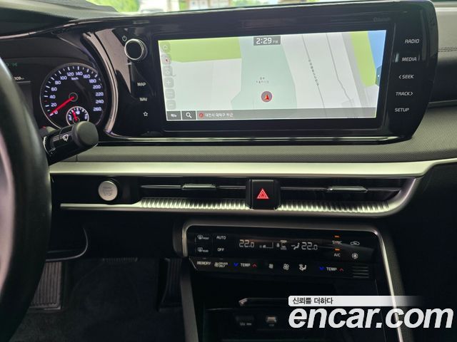 Kia K5 2023 — photo 15