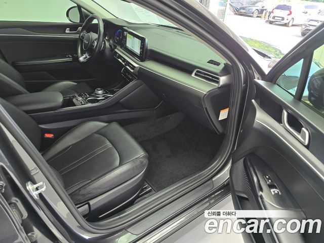 Kia K5 2023 — photo 17