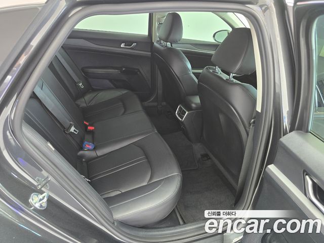Kia K5 2023 — photo 19