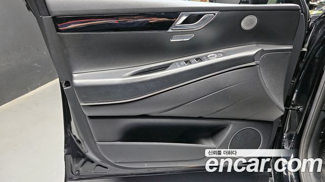 Genesis GV80 2021 — photo 14