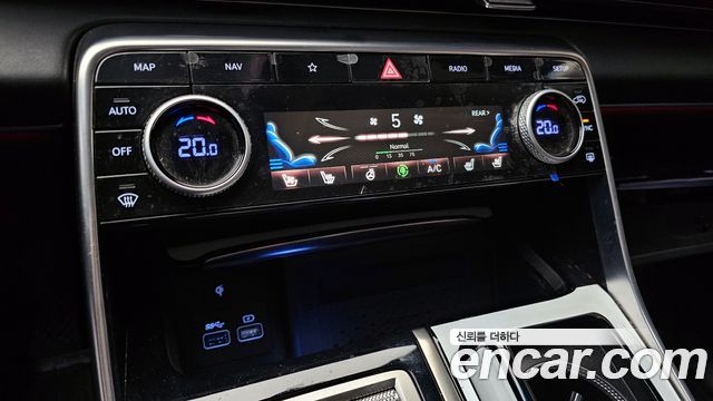 Genesis GV80 2021 — photo 29