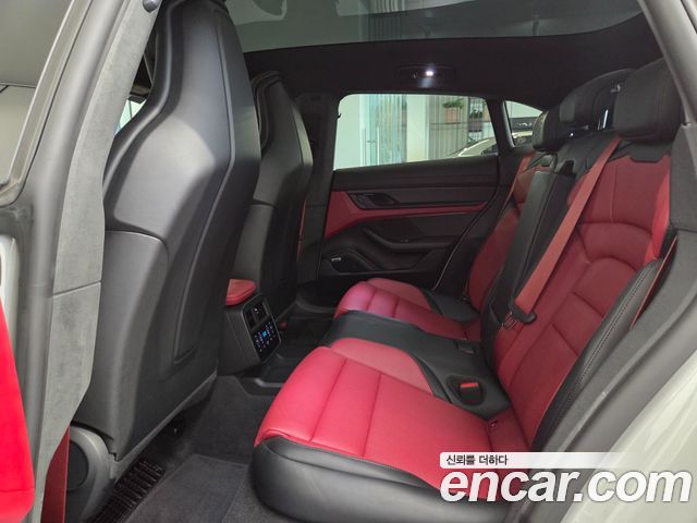 Porsche Taycan 2025 — photo 15