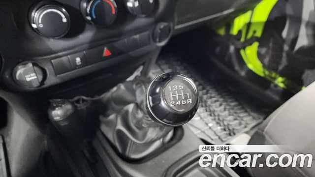 Jeep Wrangler 2013 — photo 9