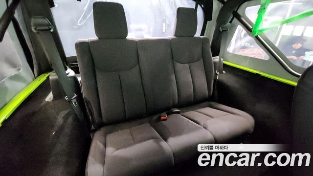 Jeep Wrangler 2013 — photo 11