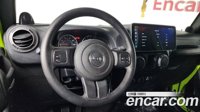 Jeep Wrangler 2013 — photo 16