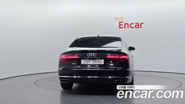 Audi A8 2015 — photo 4