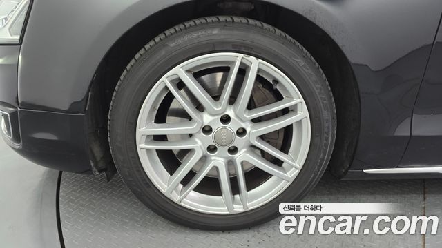 Audi A8 2015 — photo 5