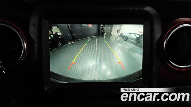 Jeep Wrangler 2018 — photo 21