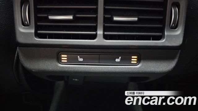 Land Rover Range Rover Evoque 2022 — photo 19