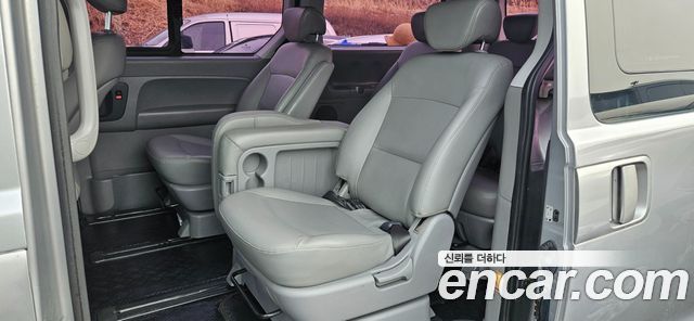 Hyundai Starex 2014 — photo 12
