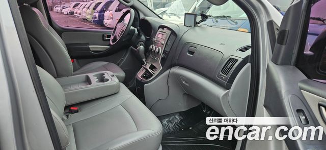 Hyundai Starex 2014 — photo 13