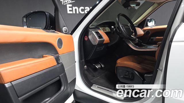 Land Rover Range Rover Sport 2017 — photo 13