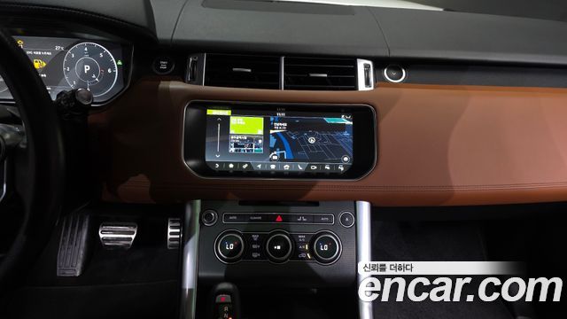 Land Rover Range Rover Sport 2017 — photo 20