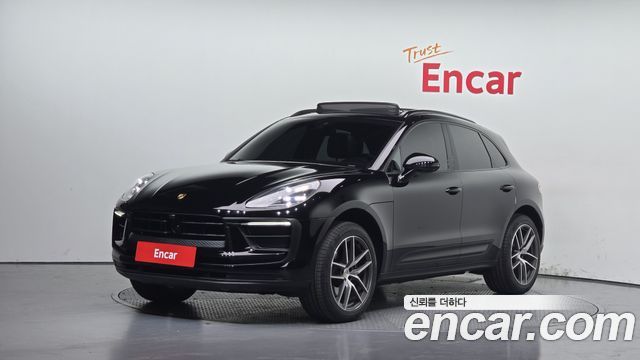 Porsche Macan 2024 — photo 1