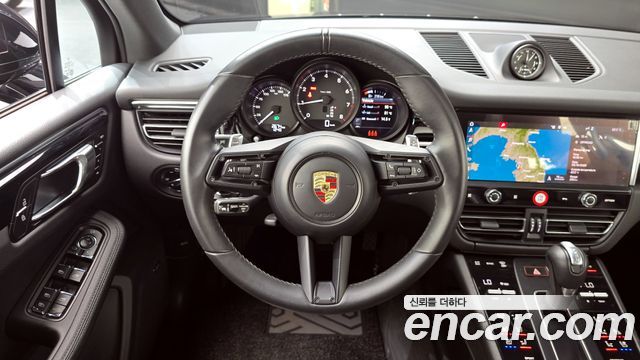 Porsche Macan 2024 — photo 13