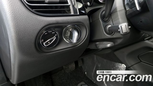 Porsche Macan 2024 — photo 15