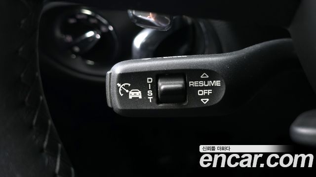 Porsche Macan 2024 — photo 16