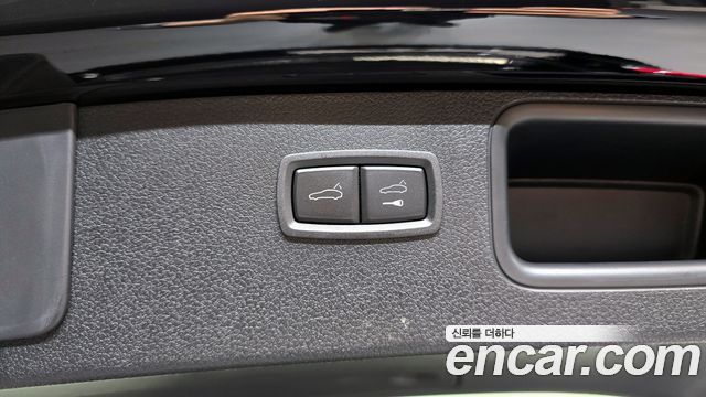 Porsche Macan 2024 — photo 20