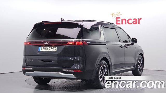 Kia Canival 2022 — photo 2