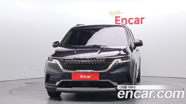 Kia Canival 2022 — photo 3