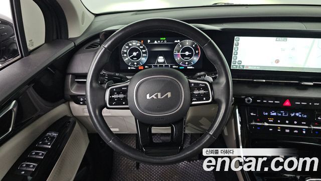 Kia Canival 2022 — photo 19