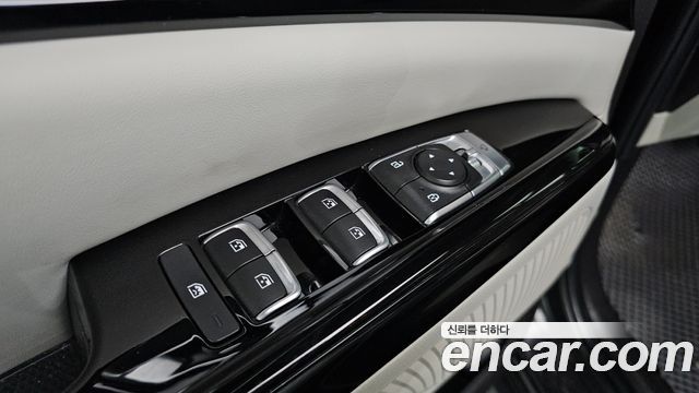 Kia Canival 2022 — photo 23