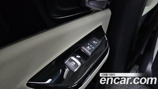 Kia Canival 2022 — photo 25