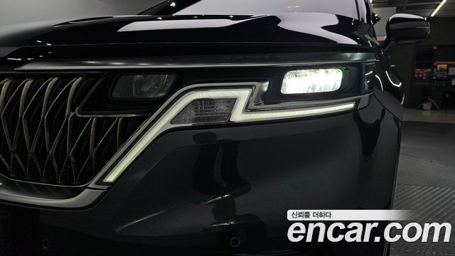 Kia Canival 2022 — photo 8