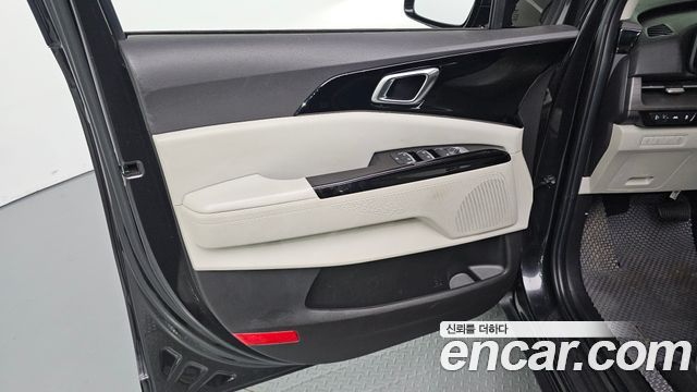 Kia Canival 2022 — photo 14