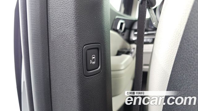 Kia Canival 2022 — photo 27