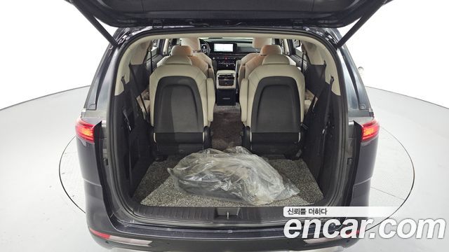 Kia Canival 2022 — photo 29