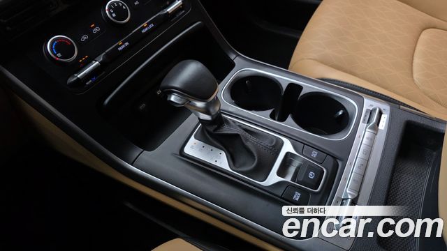 Kia Canival 2023 — photo 12