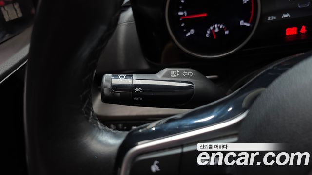 Kia Canival 2023 — photo 22